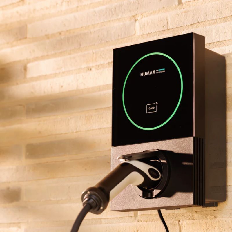 Humax MX7 7.4kW Socketed V2G/V2H Ready EV Charger Black